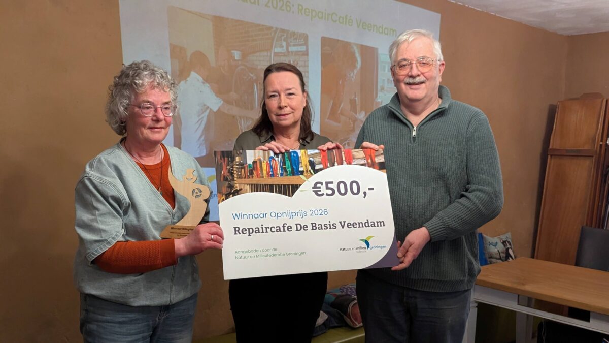Repair Café Veendam wint Opnijprijs 2026